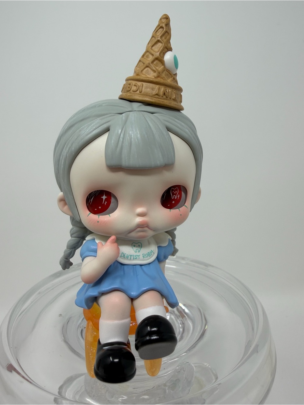TINY TINY CAVITY CRYING Popmart SUGAR CANDY THERAPY Series Vinyl Figure